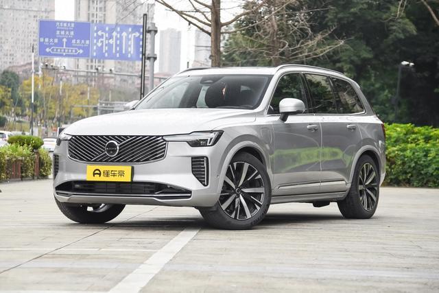 除了价格贵没有缺点,2025款沃尔沃XC90 PHEV空间和功能有哪些看点