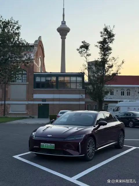 当风云 A9L 遇上 56E:豪华 C 级车实力对决