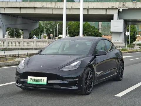13万多体验极致加速,二手特斯拉Model3高性能版值不值?