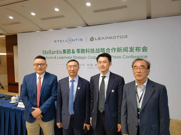 拿到百亿投资，零跑给中国新能源汽车出海带来哪些启示?