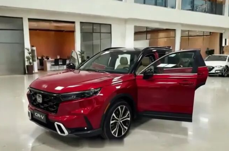 2026款本田CR‑V混动值得入手吗?搭204匹马力,油耗低至5.8L