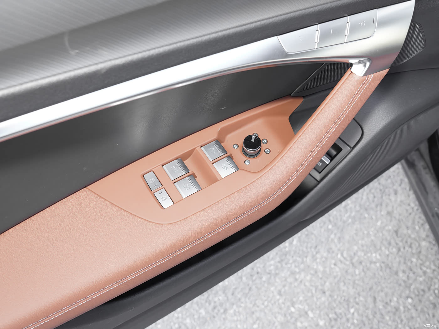2024款 allroad quattro 55 TFSI 尊享越野型