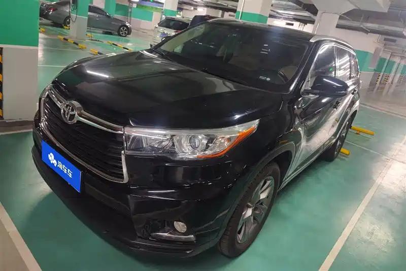 2015款丰田汉兰达二手车,豪华尊贵,限时价9.8万