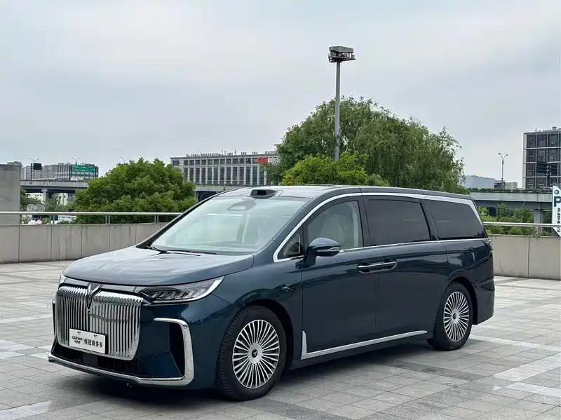 杭州岚图汽车岚图梦想家二手车 2025款,优惠特价28.8万