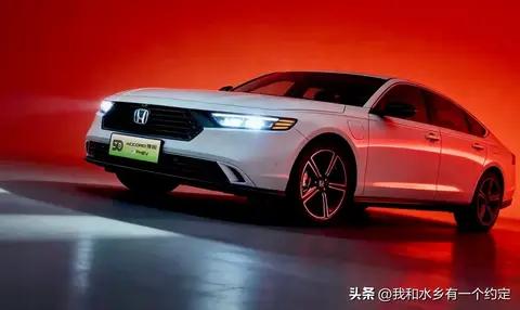 雅阁直降10万！曾经的“中年人神车”，如今13.88万没人要？