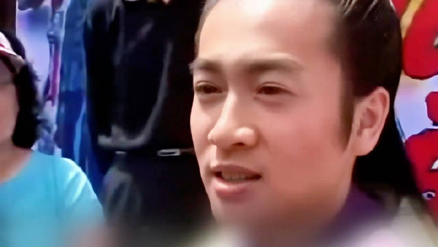 演什么就是什么，完全不会让人串戏，这应该就是人们常说的“剧抛脸”吧！