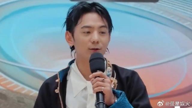 丁真一句能吃苦，获得全场好评，谁料李诚儒这句话令他尴尬！