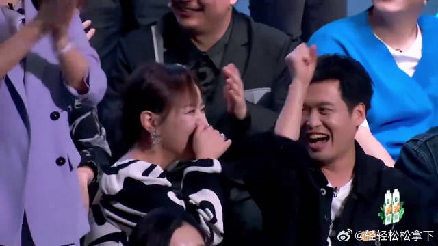 程璐思文离婚后首同台！李诞打圆场，那英疯狂拆台：有感情还离婚