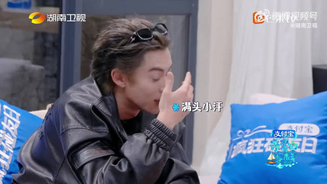 看着他紧张兮兮的样子，真的又好笑又觉得很真诚