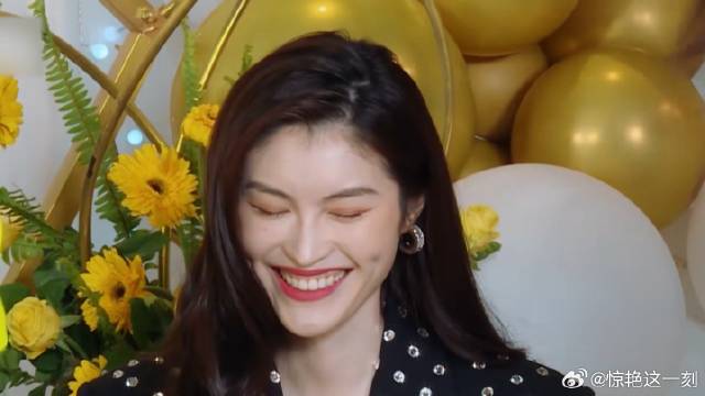 太劲爆！陈伟霆何穗官宣生子，难怪Baby见她满脸尴尬！