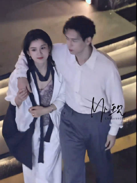 这个雾里青也大事特别妙的样子，李现张婧仪这个搭配好新鲜好甜