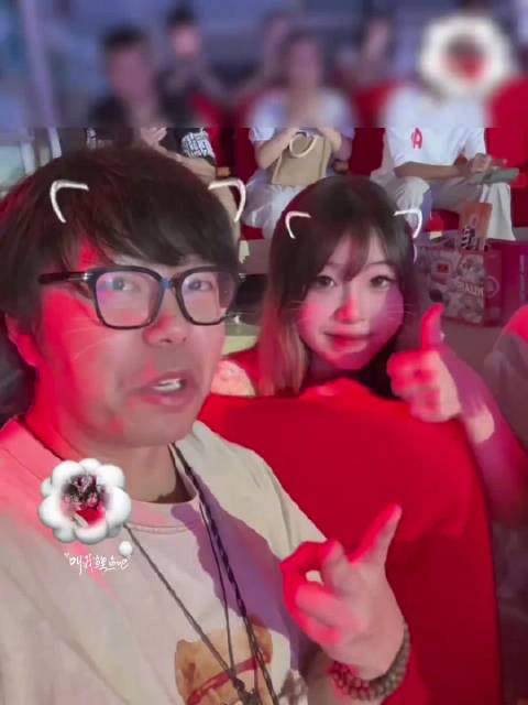 黄锐被问与李飞复婚时间，回应称我俩也要卖吗