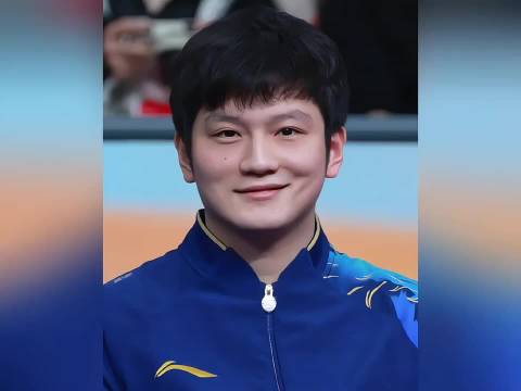 向来硬碰硬的樊振东也会卸力反手抹，最后的穿越球更是把手感发挥到极致