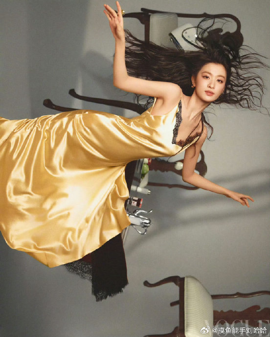 王楚然金色梦境妆背后的鎏金元素代表了什么审美趋势？