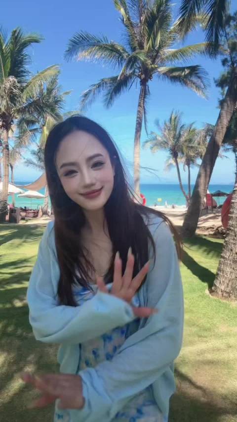 以后只看我一个人好吗？快夸我！