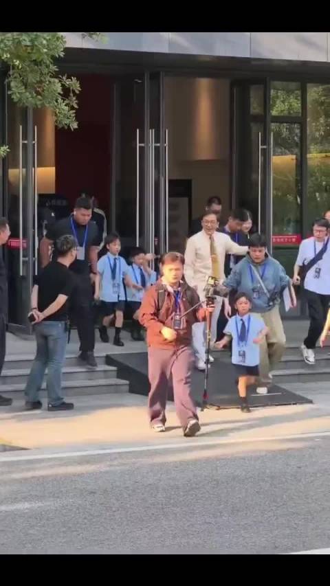 成龙加盟国乐无双，银幕风骨邂逅传统国乐