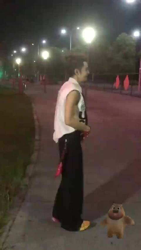 汪东城十一年后独自参加宅舞嘉年华