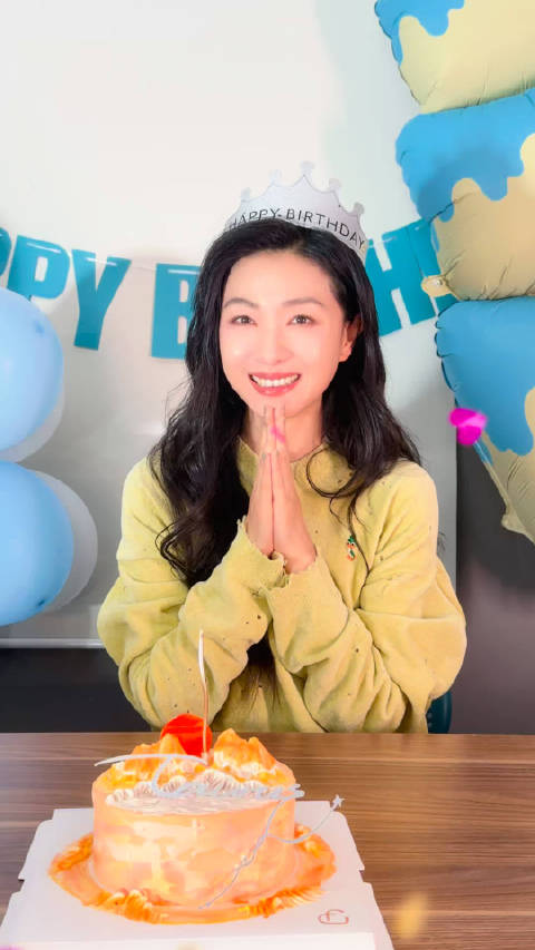 万茜0514生日快乐 吹个蜡烛许个愿，好运一年又一年