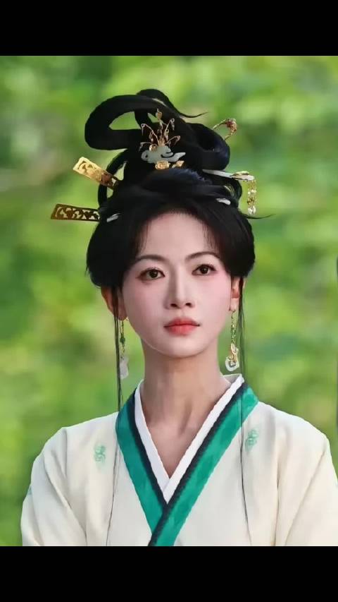 吴谨言产后发福获赞，逆袭内娱瘦身潮