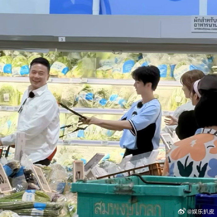 网友们玩‘林大厨不再依赖王俊凯’这个梗的主要笑点是什么？