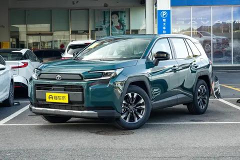 2026款RAV4荣放:全系混动,最低油耗仅4.2L!家用就选TA