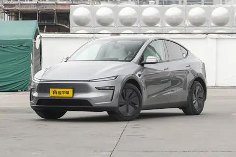 特斯拉 Model Y L 上市深度解析:价格、空间与销量的多维研判