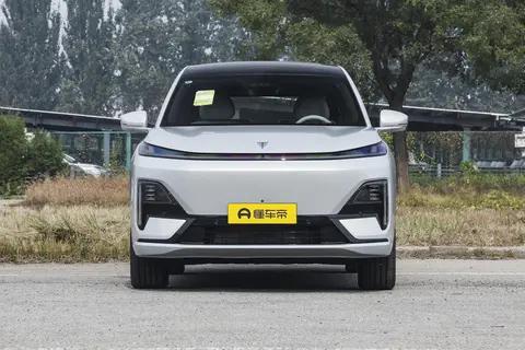 深蓝S09:华为加持,打造适合全家人的智慧旗舰SUV