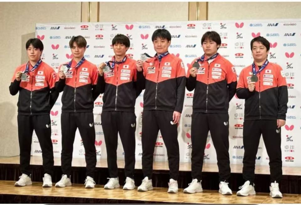 张本智和回国采访:交手后真切感受到了与梁靖崑个人层面的巨大差距