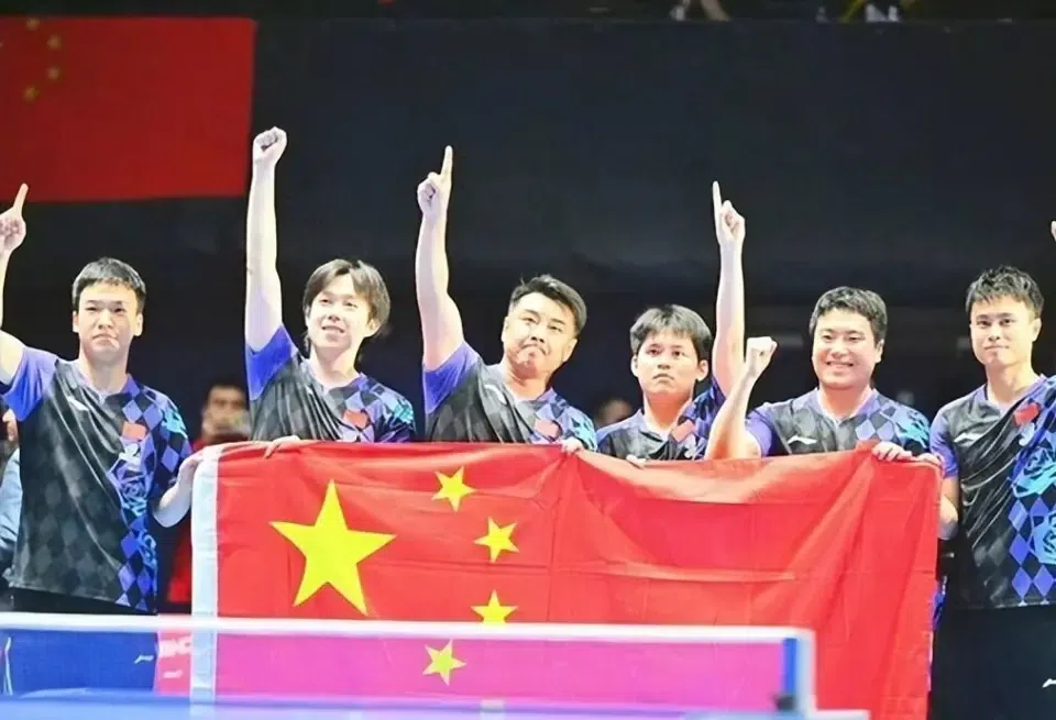 国乒新格局已定！王励勤总结世乒赛, 透露两大信号, 王楚钦孙颖莎得到公正评价，樊振东回归路只剩一道门槛
