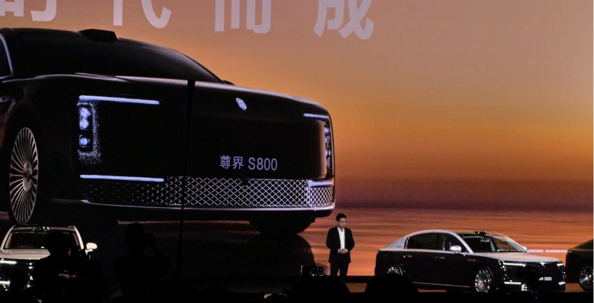 尊界S800正式上市,售价70.8万元起,鸿蒙智行冲击D级豪华车市场