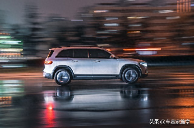 46.91万元的“西装暴徒”:新款奔驰GLB AMG性能与实用能否兼得?