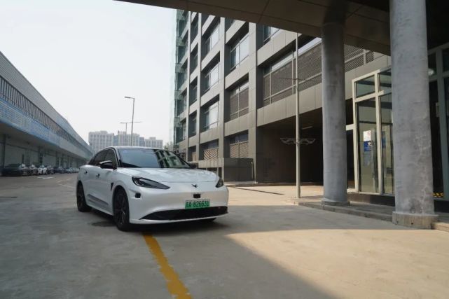 当智能驾驶“进城”——体验极狐阿尔法S全新HI版