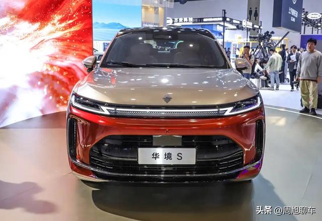 家用六座卷王!华境 S 87.4% 得房率 + 双层后备箱,华为座舱带四音区