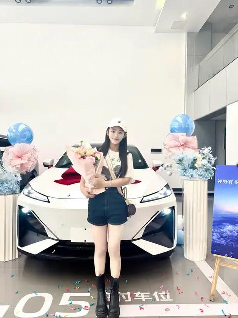 15万级纯电SUV!深蓝S07华为乾昆版:ADS辅助驾驶全系标配，真卷