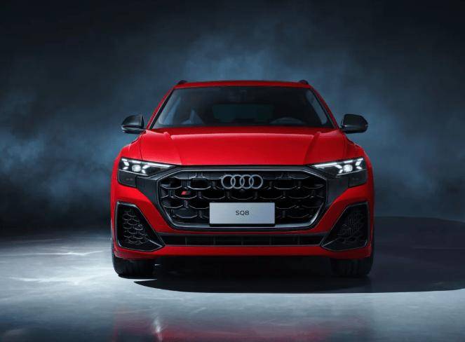 一汽奥迪SQ8轿跑SUV登场，4.0L V8引擎配四驱，售价113.98万元-智能汽车-ITBear比尔科技