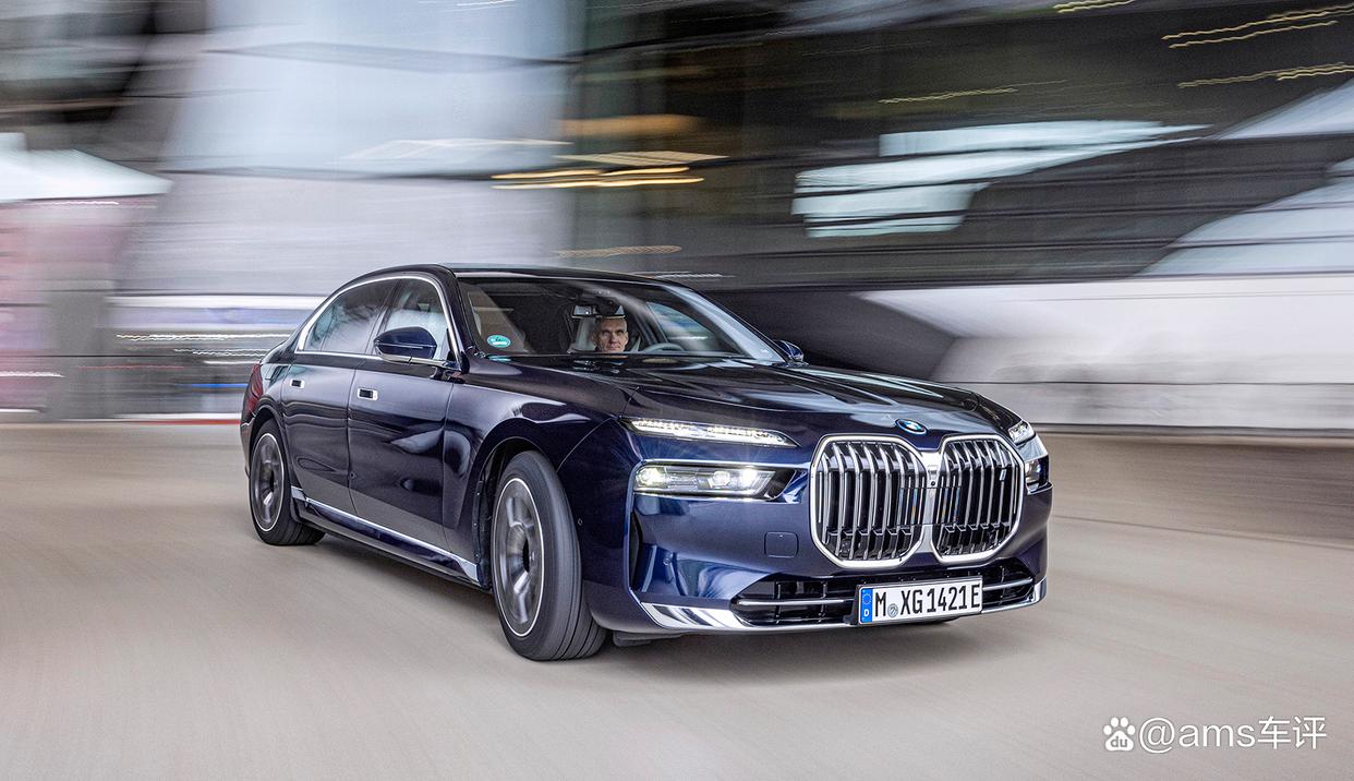 丁戈尔芬之王:BMW i7 xDrive60