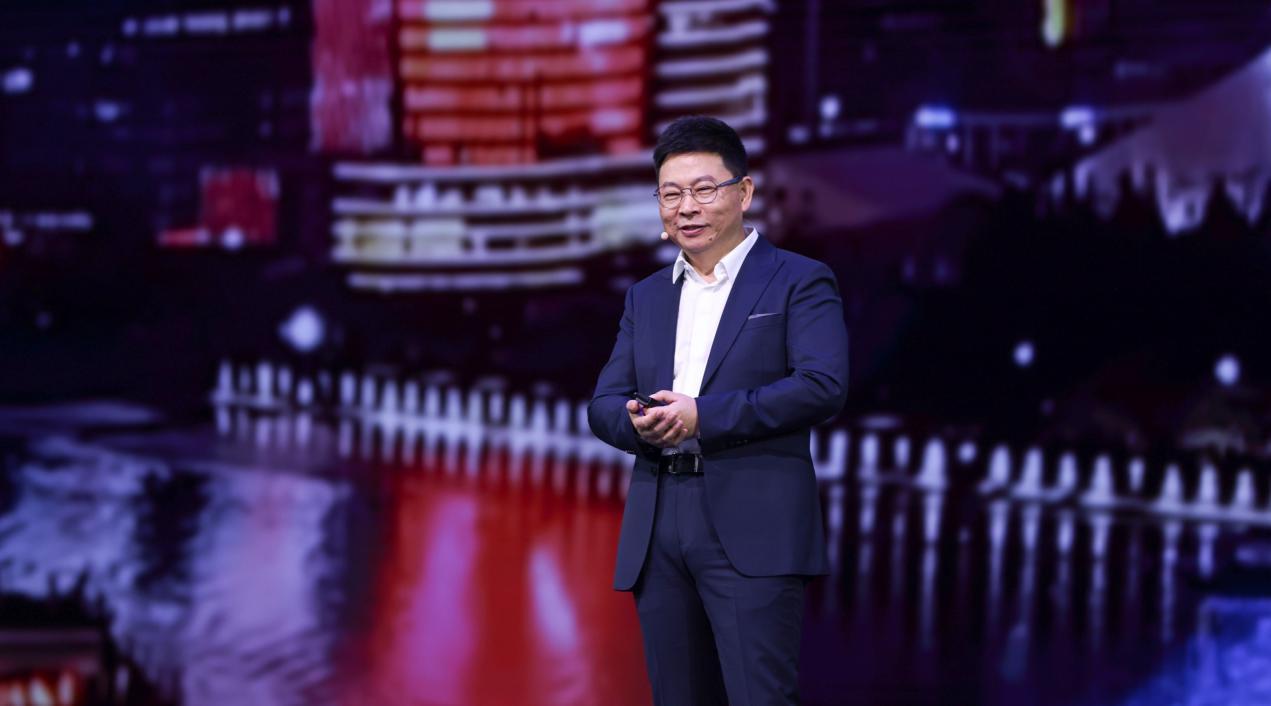 鸿蒙智行家族再添新成员 “第五界”SAIC尚界正式登场_深圳新闻网