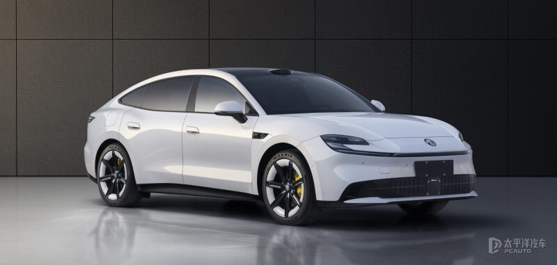 MG07申报图 搭载Momenta R7大模型 轿跑设计_新闻