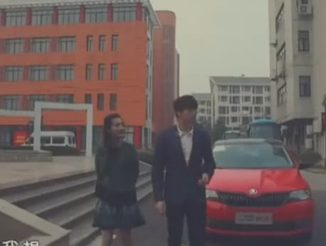 我们相爱吧，魏大勋李沁这对小情侣，在一起太甜蜜