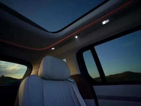 小鹏X9增程版内饰发布:星舰头等舱设计，续航突破1600公里