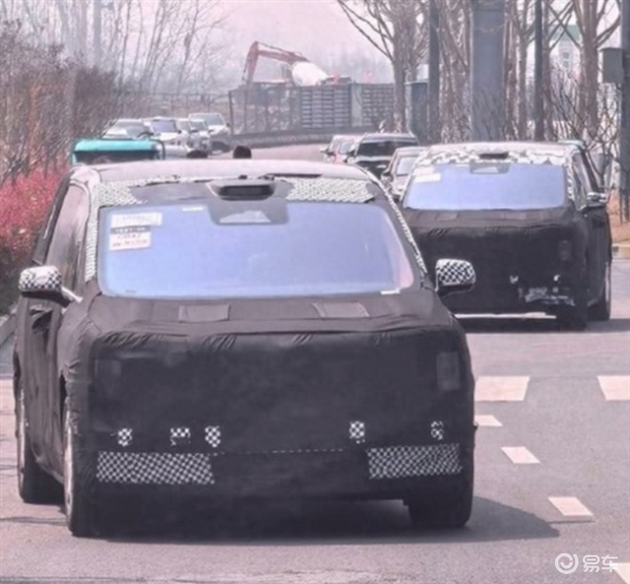 挑战埃尔法?尊界MPV实车亮相,前脸设计借鉴S800