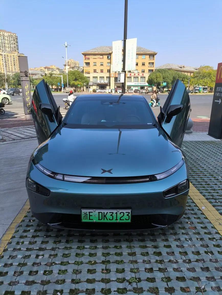 颜值即正义,P7i鹏翼性能版30天用车报告! | 小鹏汽车 在线社区