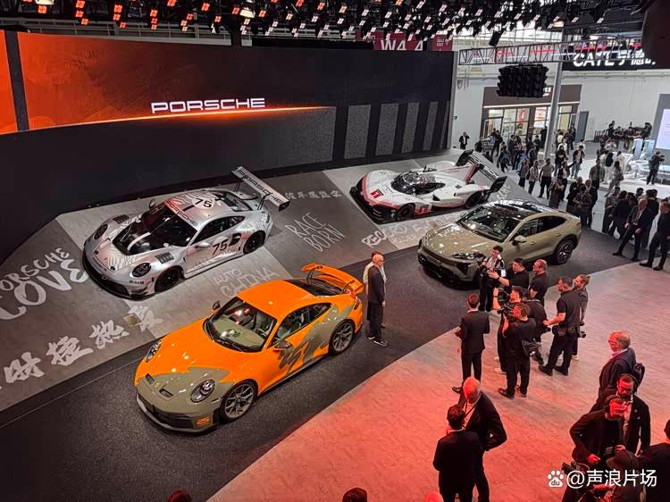 纯电旗舰 Cayenne Turbo携赛道科技登陆