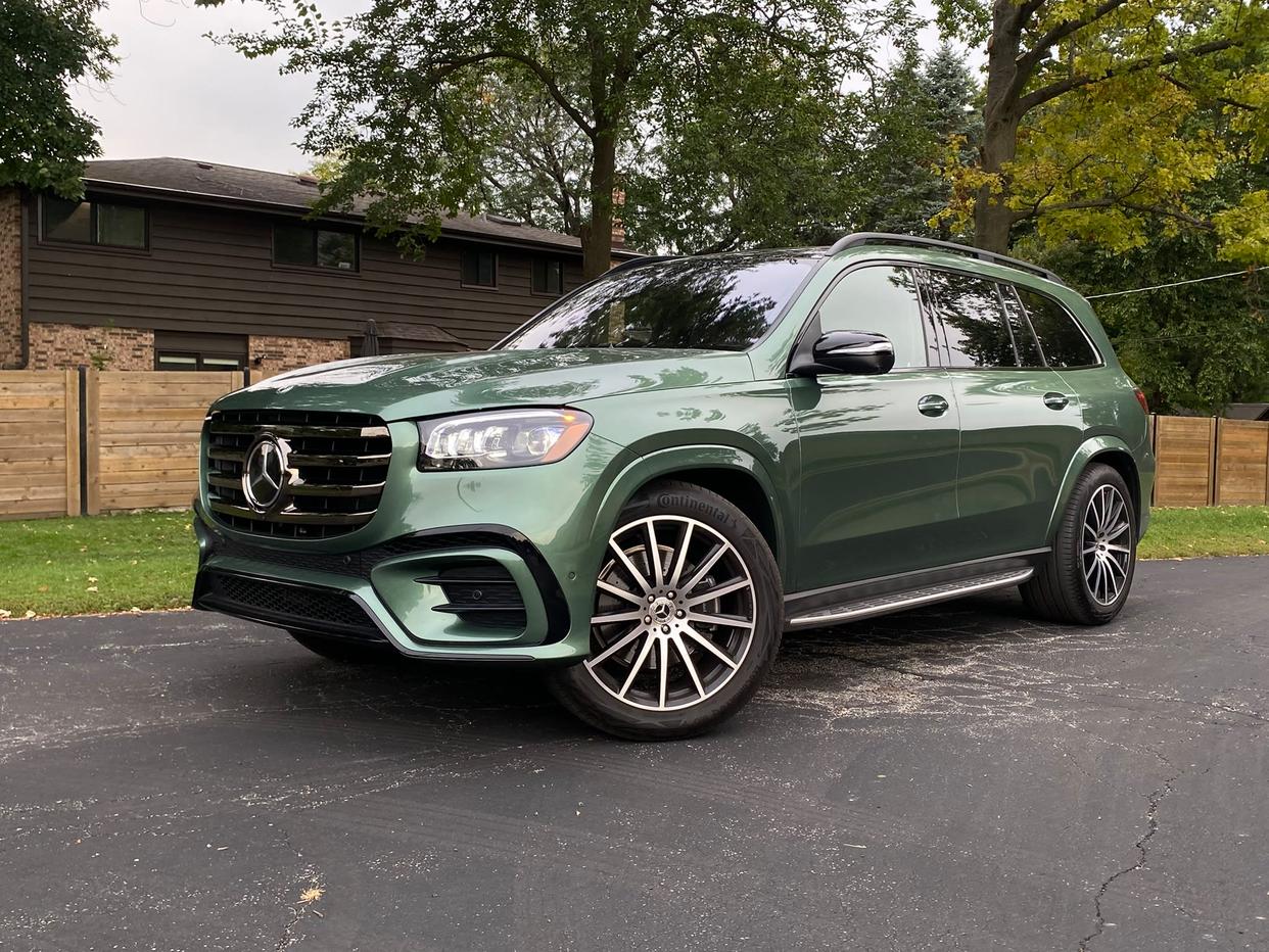 我试驾了双涡轮增压V8 2025款奔驰GLS 580,以下是我的诚实评价