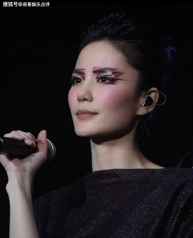 王菲倾情献唱《主角》主题曲，风格反差引发热议，网友力挺谭维维