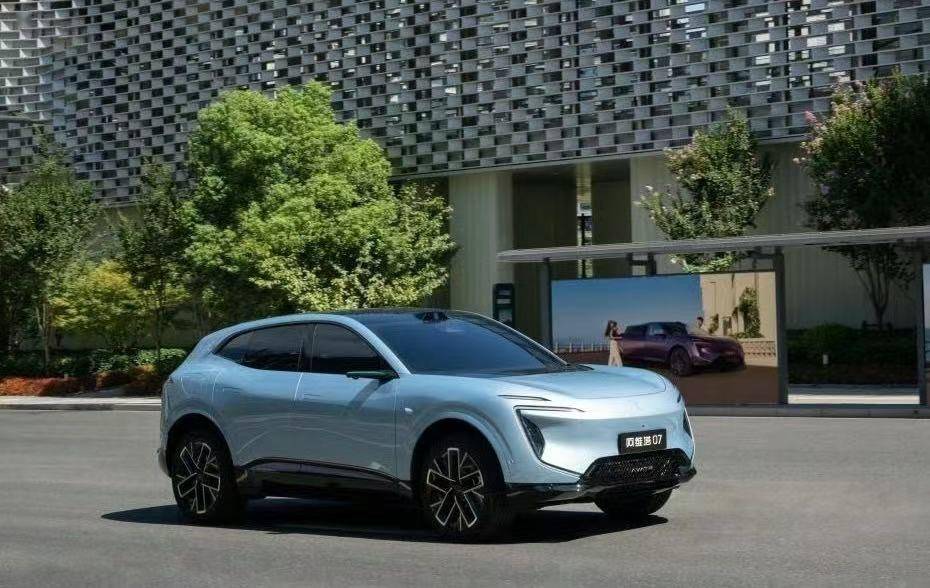 阿维塔07开启预售！对标Model Y，谁更胜一筹？