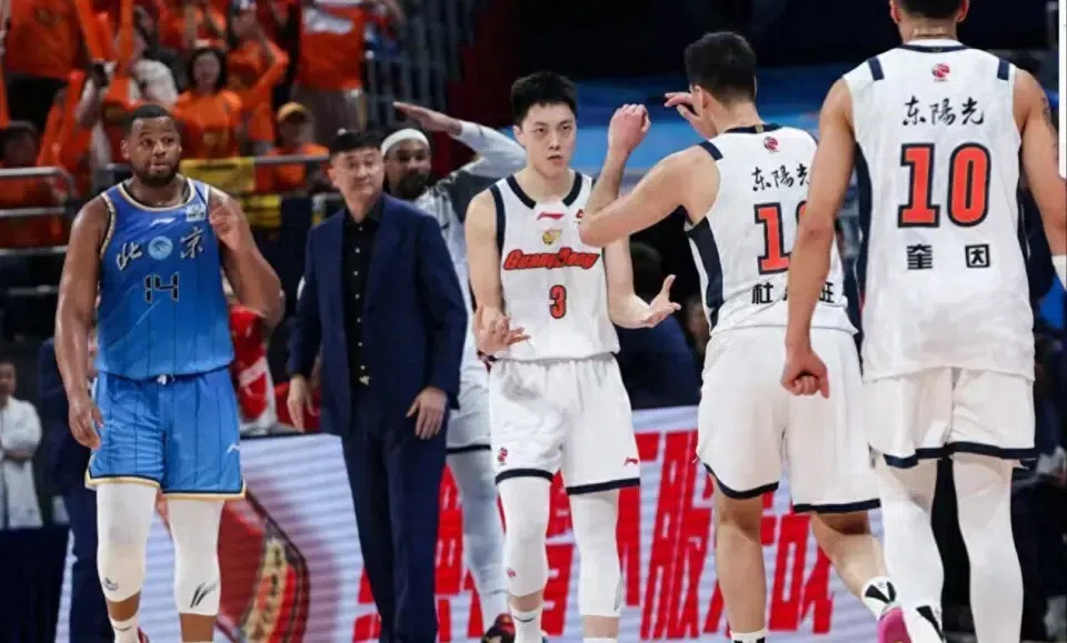 2分+15分惨败！广东亿元交易血本无归，冲冠豪阵成最大笑话