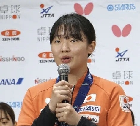 张本美和：王曼昱有些胆怯！精神技术不稳定+犯了很多错 孙颖莎太强了
