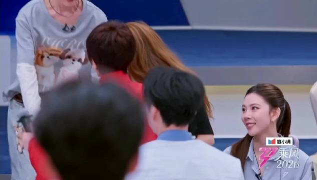 被这个小蔡明笑得