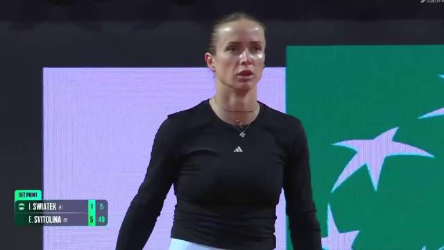 斯维托丽娜6-4先胜一盘，斯瓦泰克失误达24次